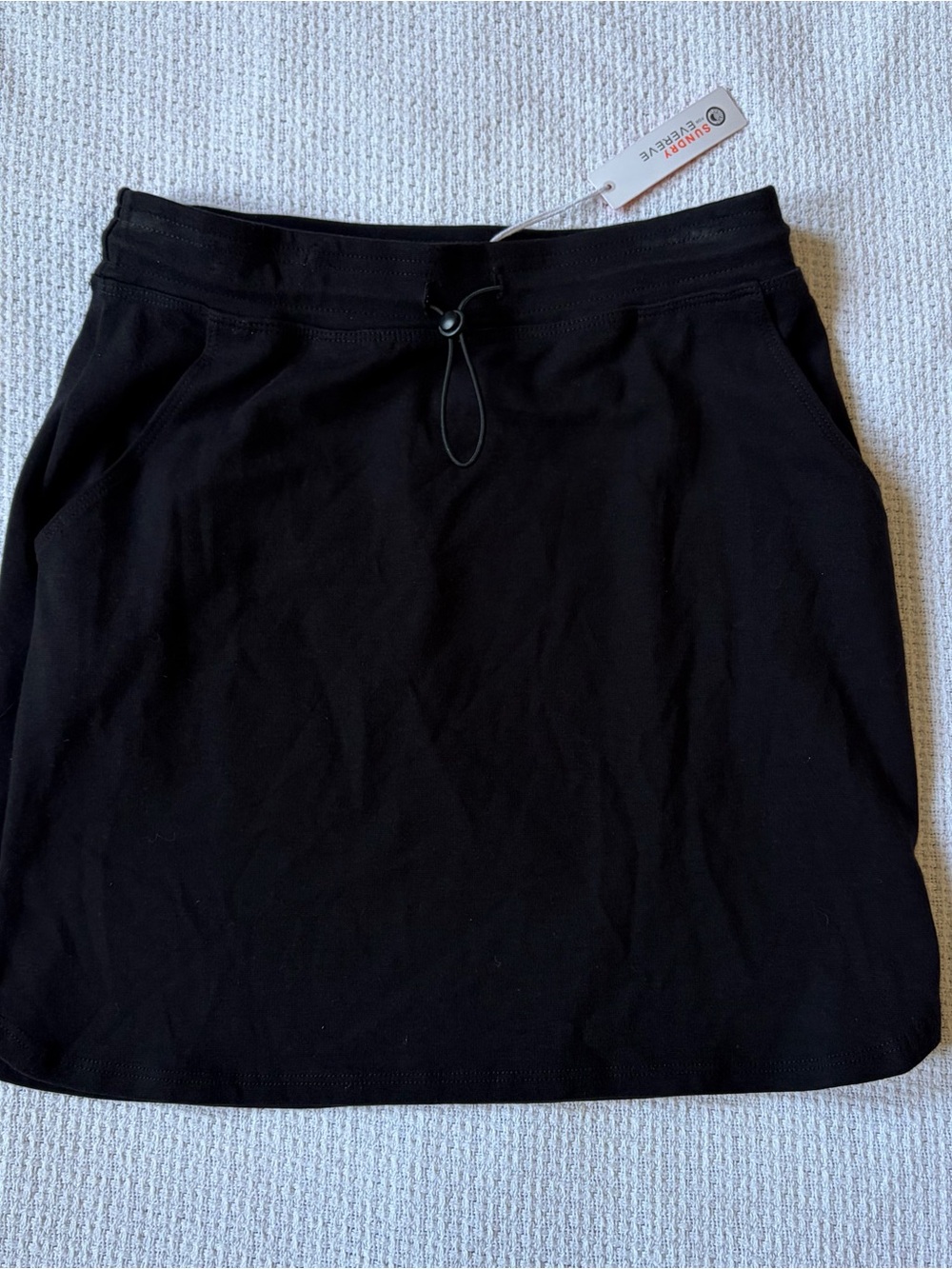 NWT Sundry x Evereve Women’s Black Active Skirt Size 1 / Small